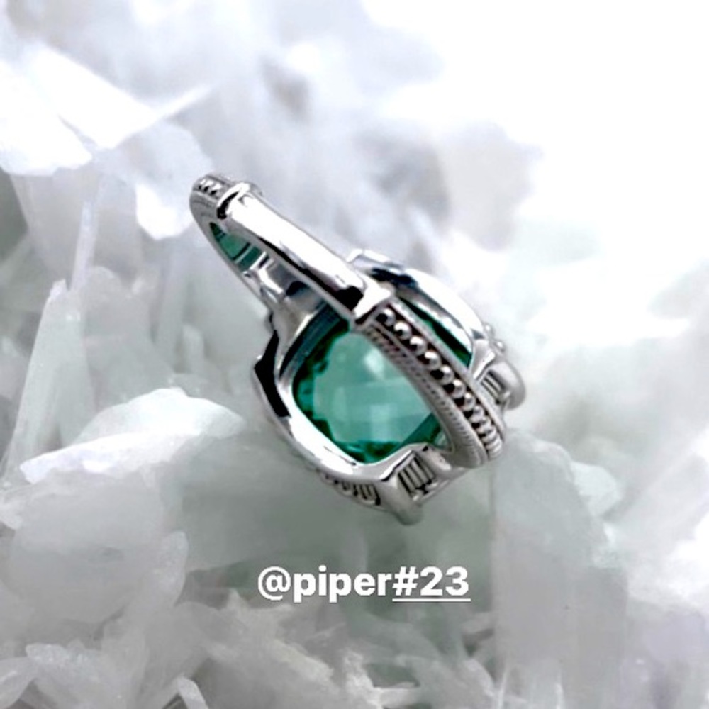 EUC Judith Ripka Sterling Silver 3.0 carat synthetic Paraiba Spinel Cushion Ring - Picture 5 of 10